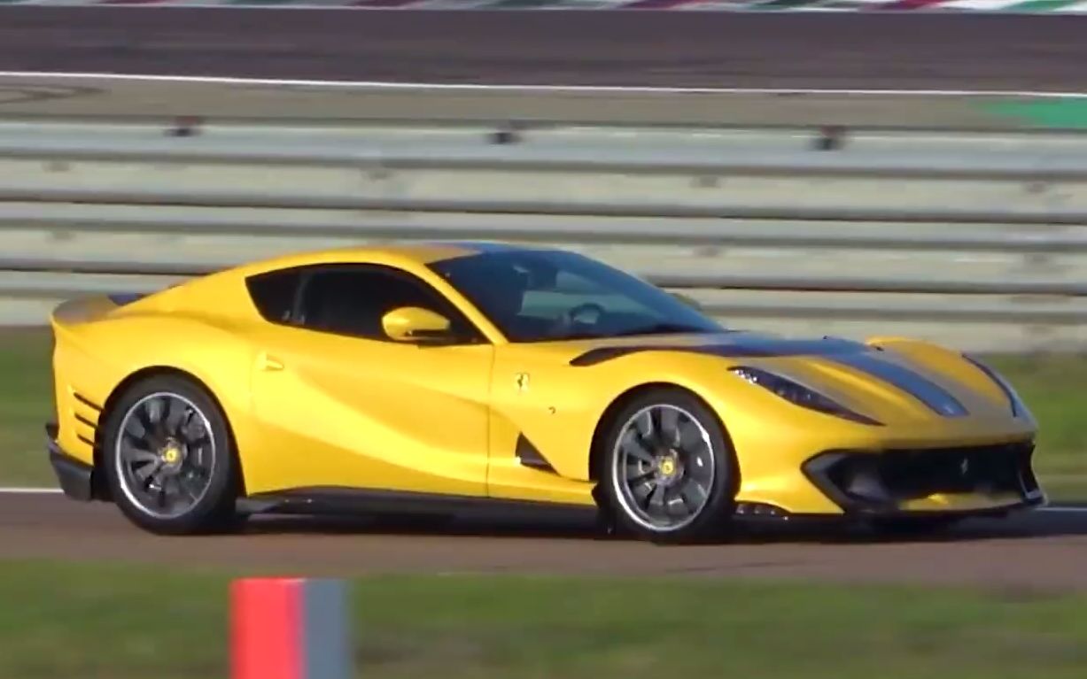 法拉利812 competizione在费奥拉诺赛道拍摄宣传片(varryx)