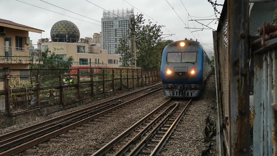 京九线上局徐段df11g132131牵引k492昆明济南跨越南昌赣江大桥园田家