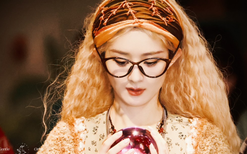 赵丽颖cos哈利波特特里劳妮/萌探录制