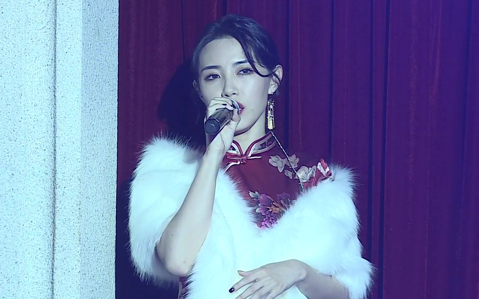 旗袍上海美女演绎风情万种(20191201《重生计划》公演暨戴萌生诞公演