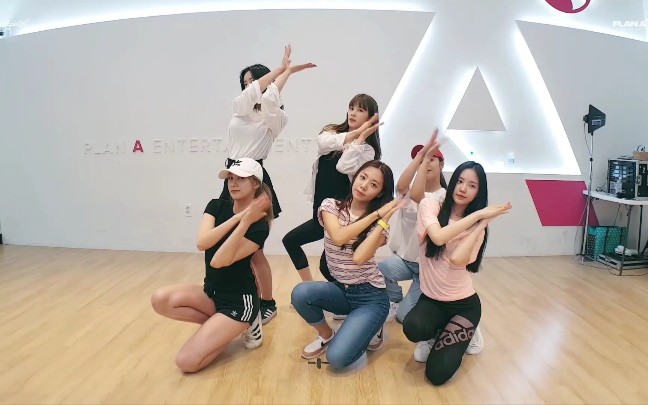 [图]大势女团☞Apink《ALRIGHT》练习室版，超级甜的歌曲，果断循环，根本停不下来！