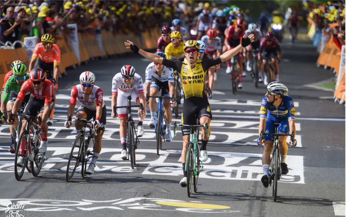 【2019环法自行车赛】第十赛段 范阿尔特冲刺夺冠