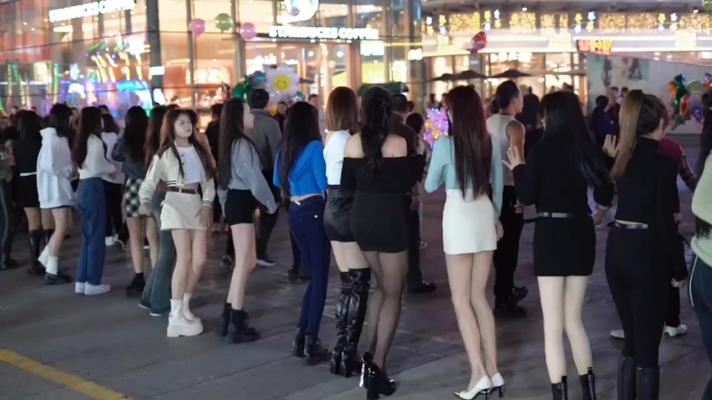 广场舞 美女热舞劲爆dj