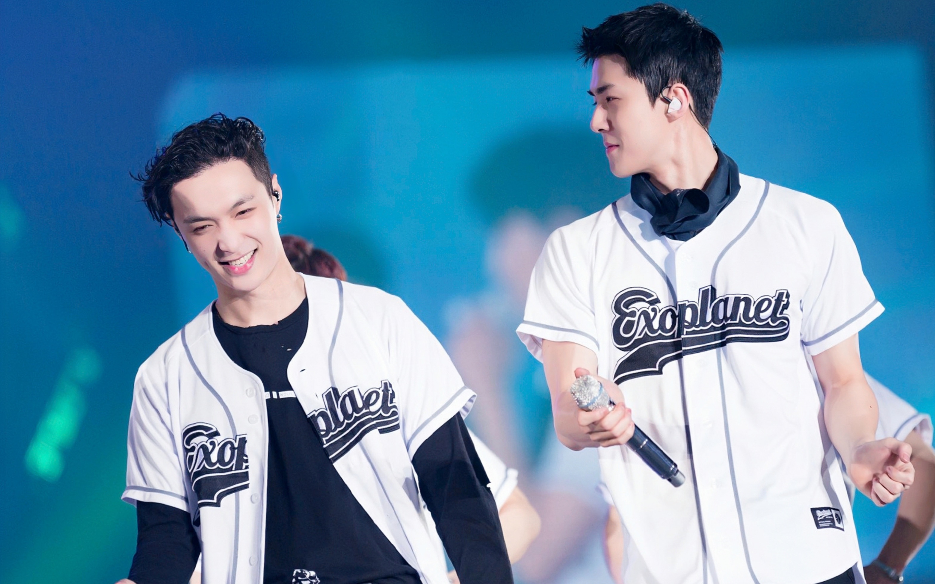 「勋兴」就是要贴贴