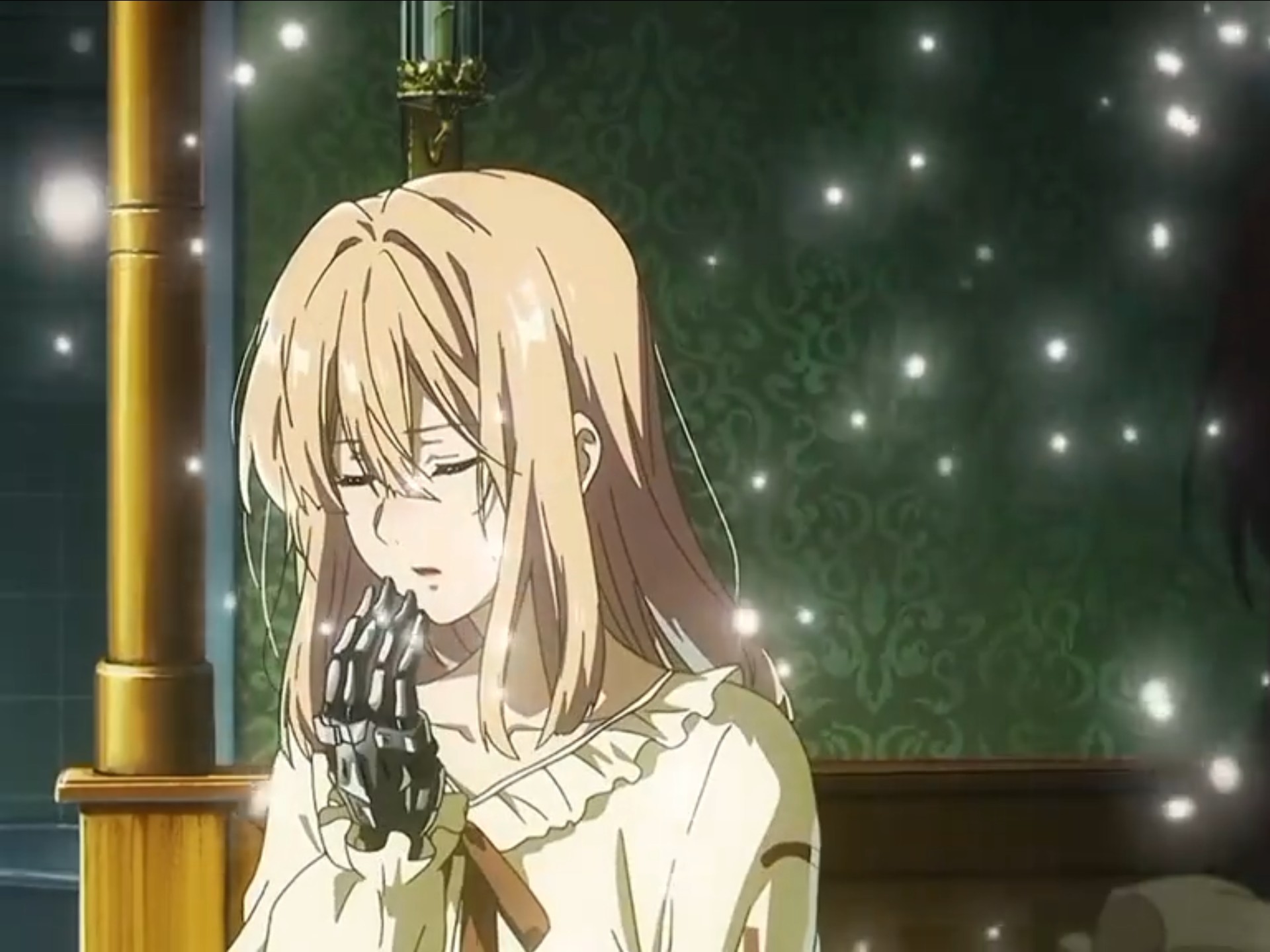 薇尔莉特美如画,花园无垠,时光轻抚,紫罗兰下,誓言永恒