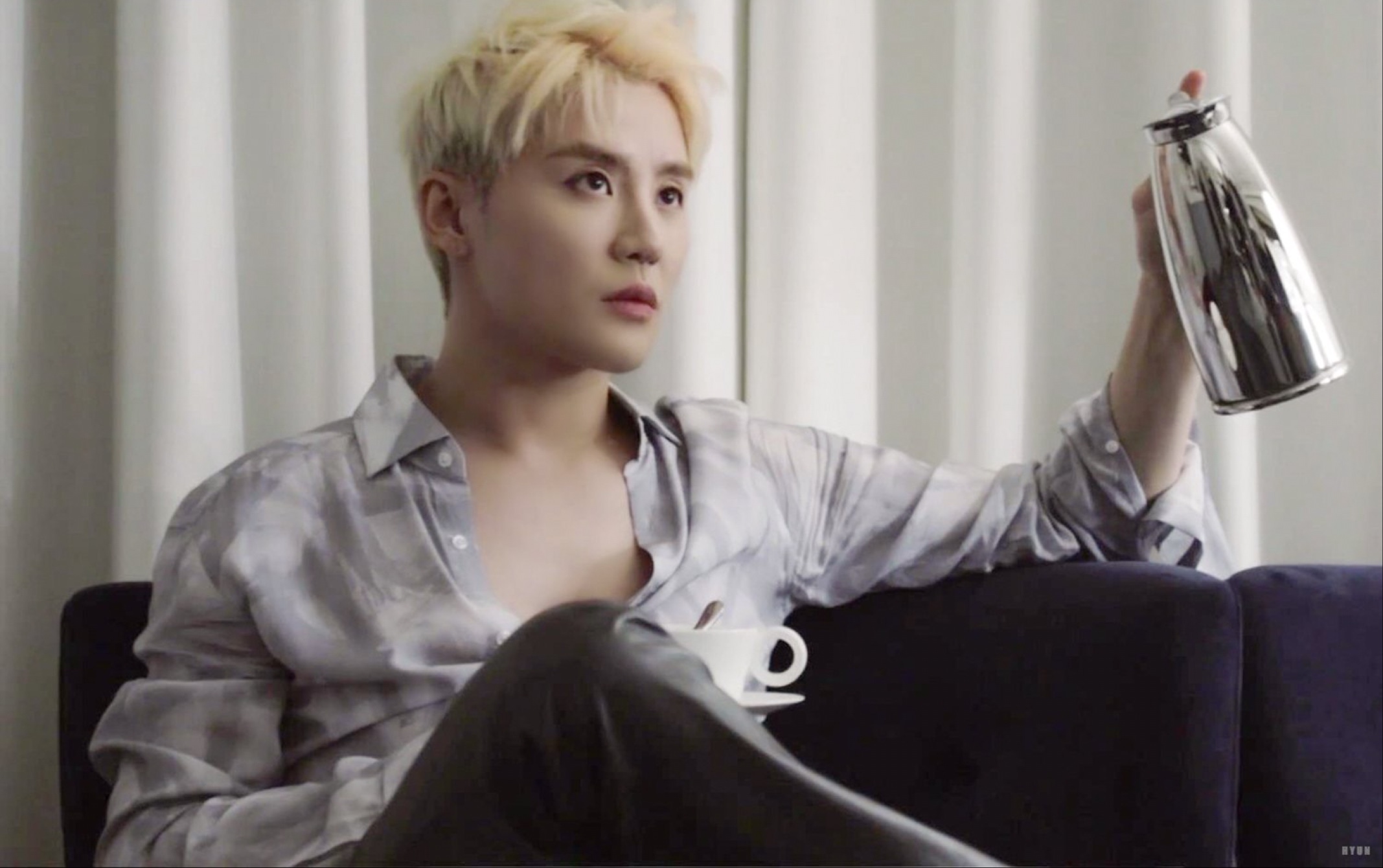 金俊秀gqkorea一月刊xia之制作花絮魅力四射的轻熟型男俊每一尊都是