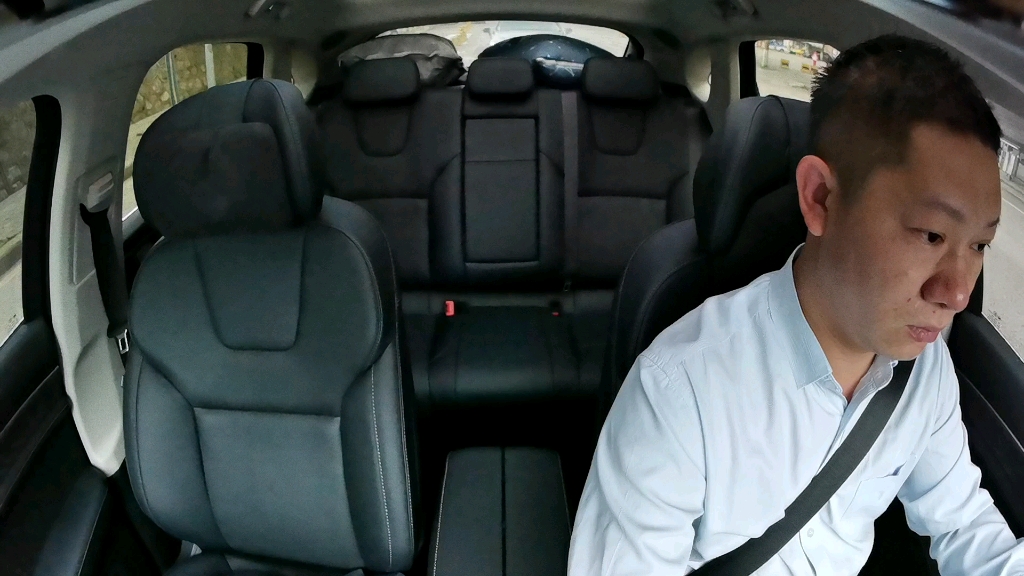 老司机车内摄像头自拍,聊聊华为手机店火灾,虽然是瞎说,但有道理,一切