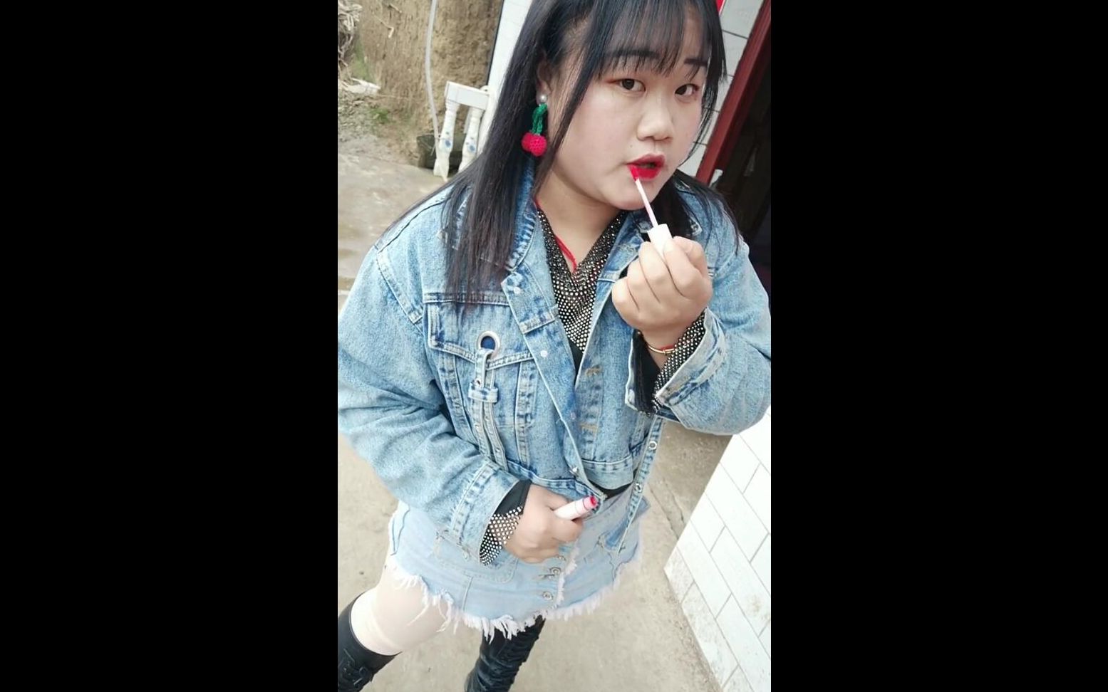 快手抖音沙雕视频农村精神小妹你们得不到的女人