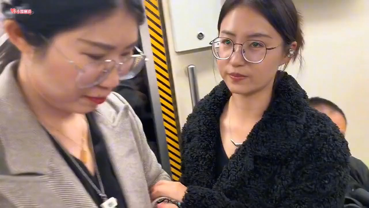 北京地铁14号线上长期有那么一波人让乘客扫码，所谓的支持他们