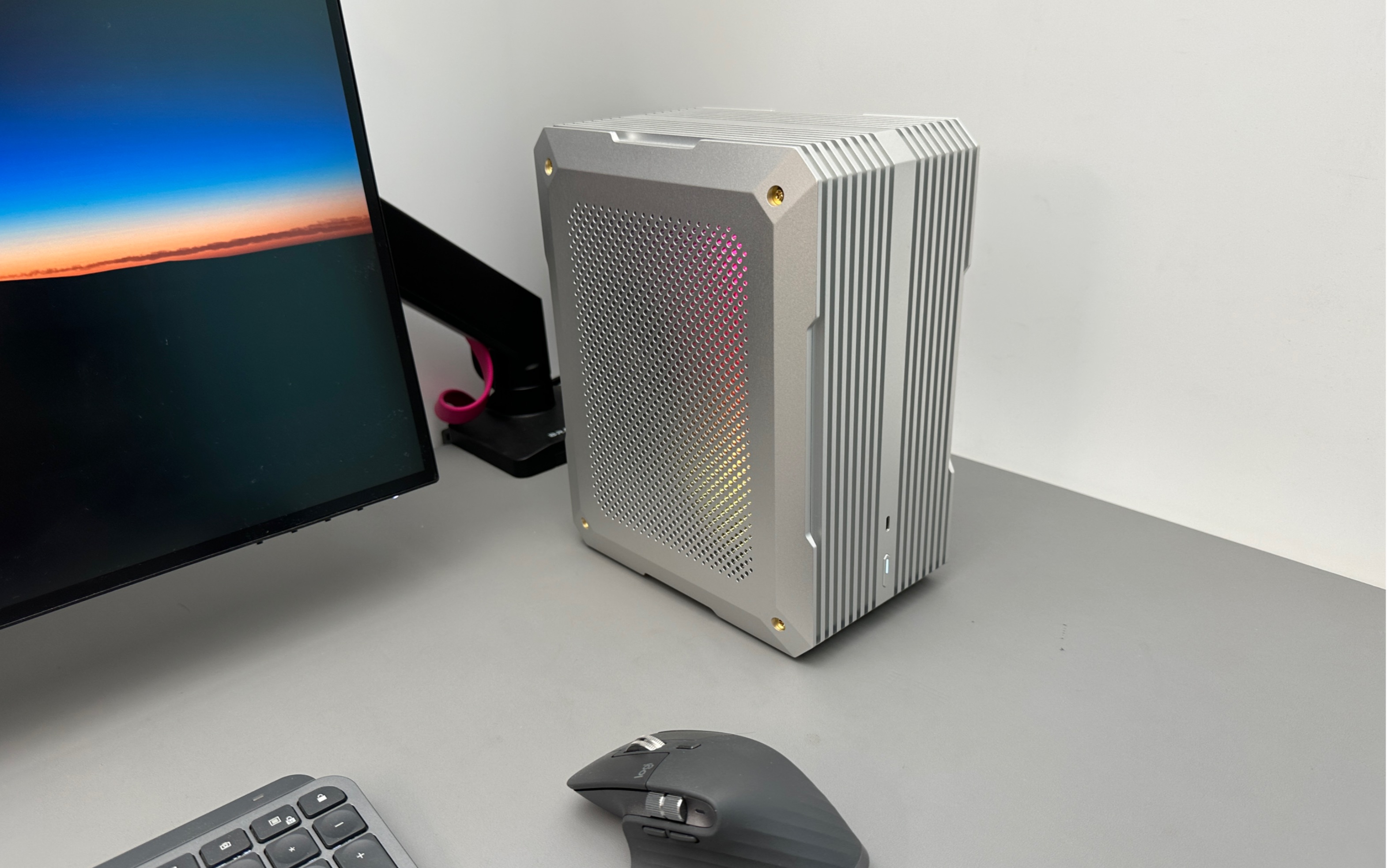 全铝合金miniitx1u电脑小机箱银河a4mini快速装机