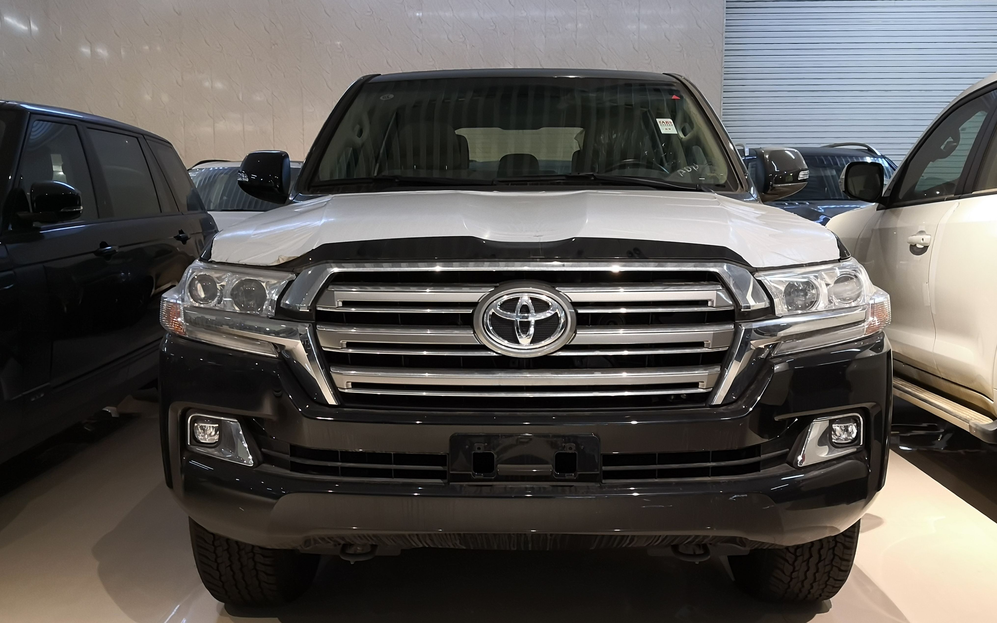 联合越野港口平行进口车讯:2019款中东陆巡4000gxr