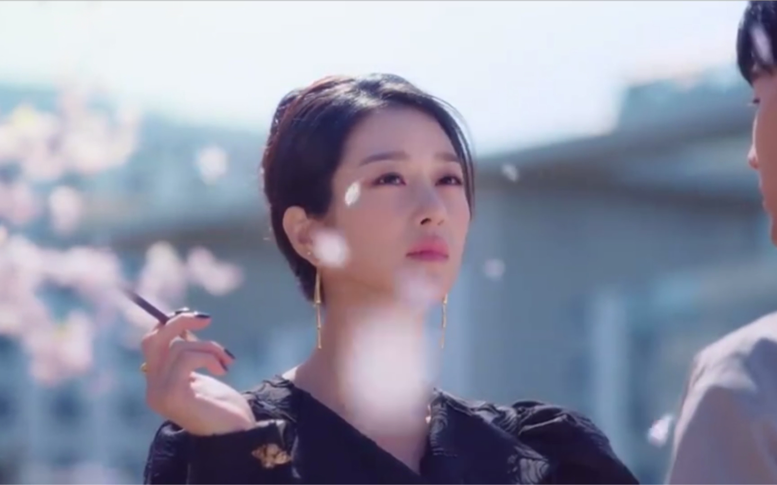 【虽然是精神病但是没关系01】一烟万年?