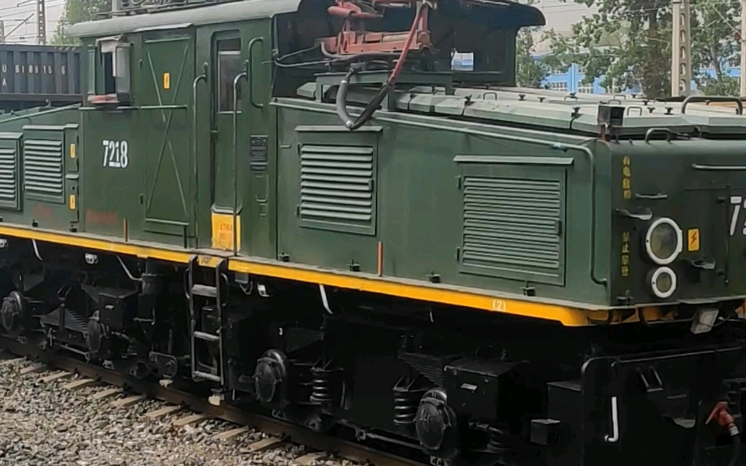 大鳄鱼(韶峰)会车