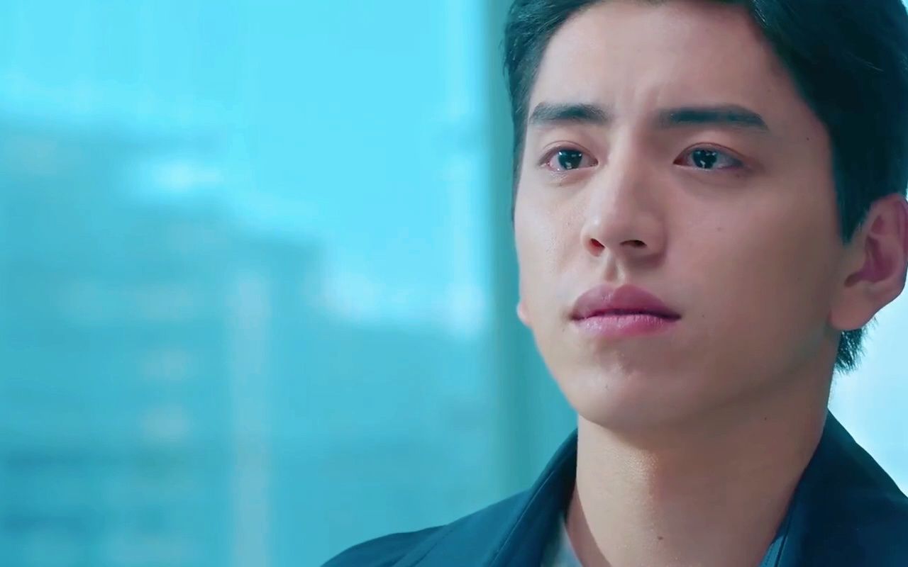 《一吻定情》闭上大嘴的王大陆意外地很帅