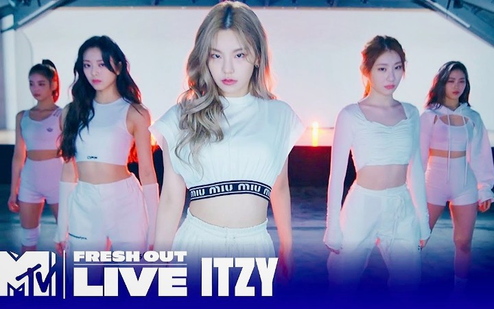 [图]太劲了！ITZY “Wannabe + Not Shy” MTV独家舞室彩排版！