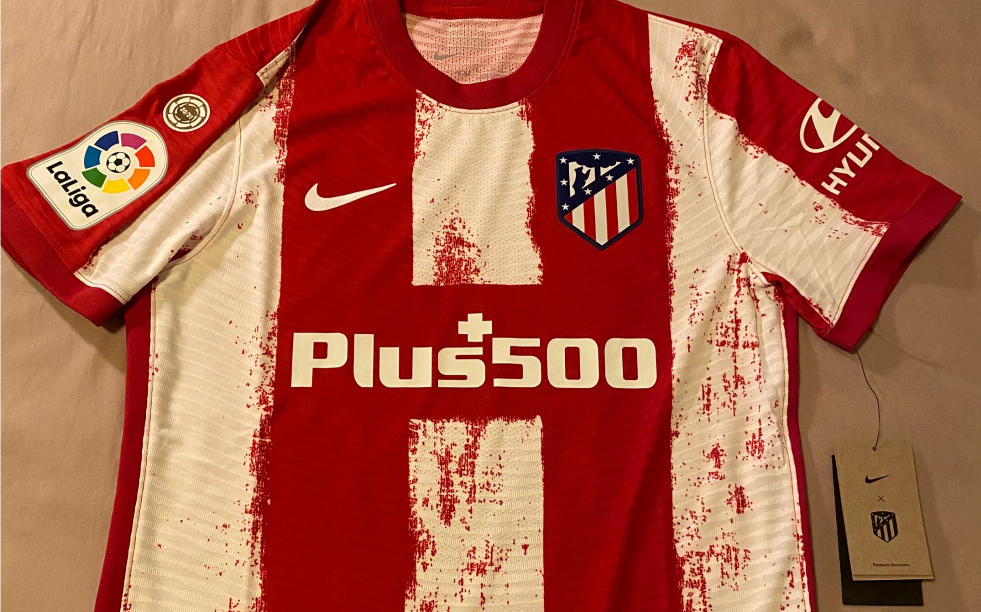 马德里竞技 马竞21/22赛季主场球员版球衣到货展示——苏亚雷斯9号印