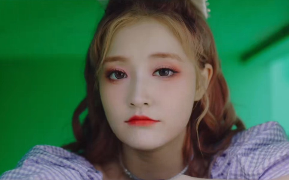 【张楚寒】新歌bunny正式版mv在某音和 b站评论对比