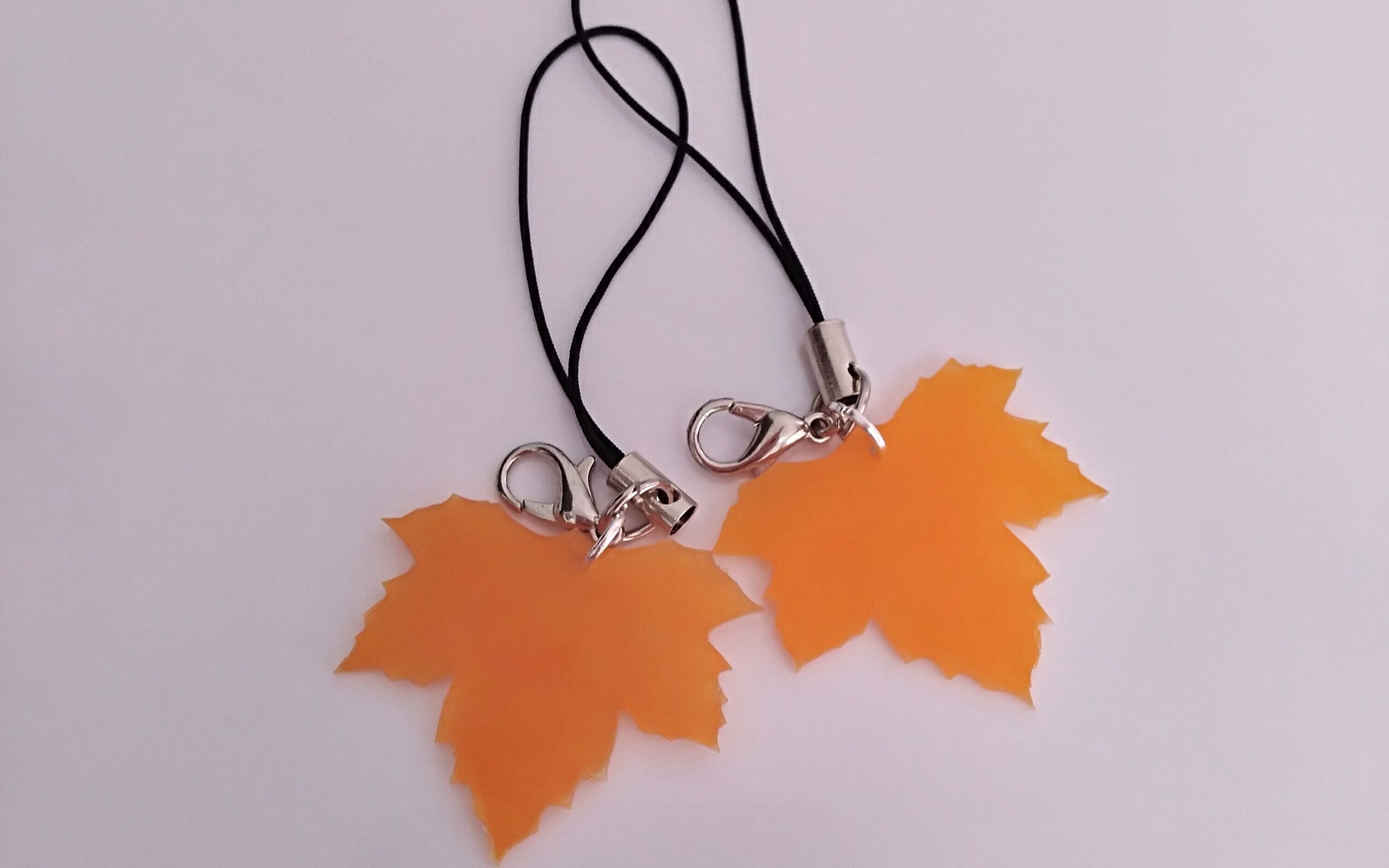 【热缩片】枫叶挂饰制作过程