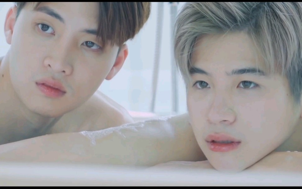 [图]【meanplan】เป็นอะไรสักอย่าง - 2WISH Everlasting Love Photoboook