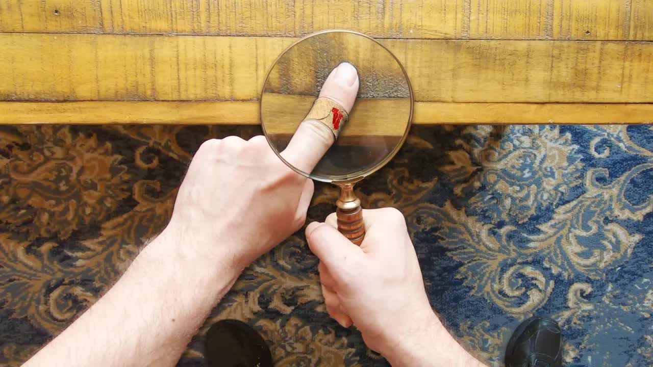 可恶的小偷,给我的大钻石偷走了,到底是谁?