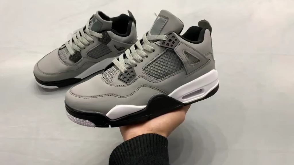 aj4 灰老鼠