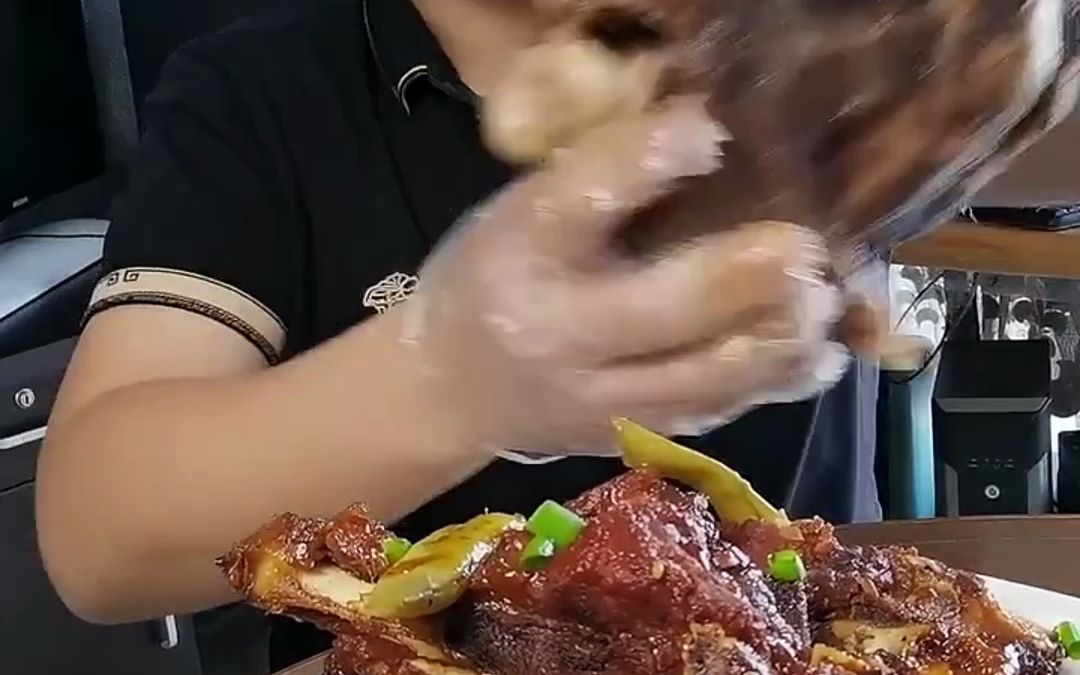 铁汁们来个双击喜欢吃哪个点两下