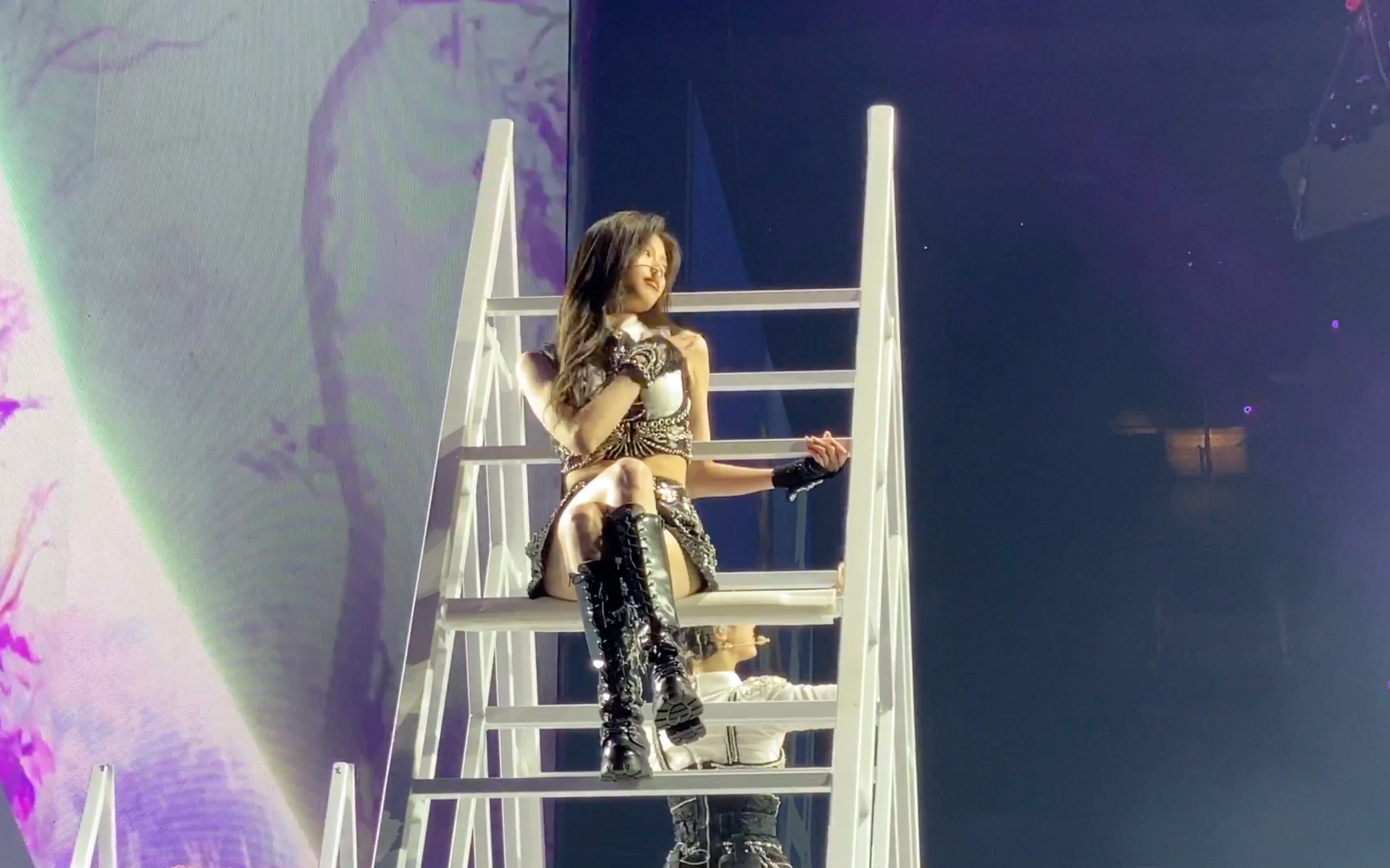 twice 多伦多|more & more|主sana视角,部分志效的|好喜欢这个舞台