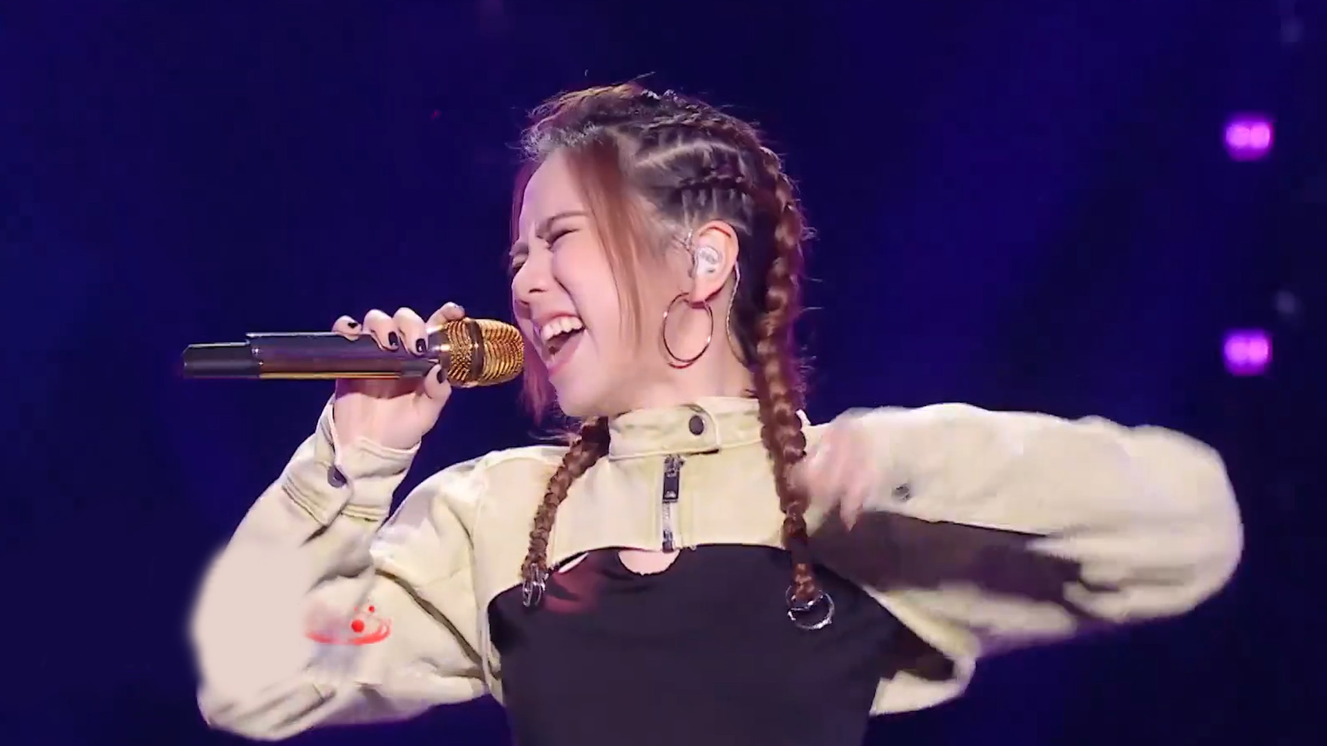 邓紫棋不愧是实力唱将,和李玟合唱《刀马旦》,开口瞬间嗨翻全场