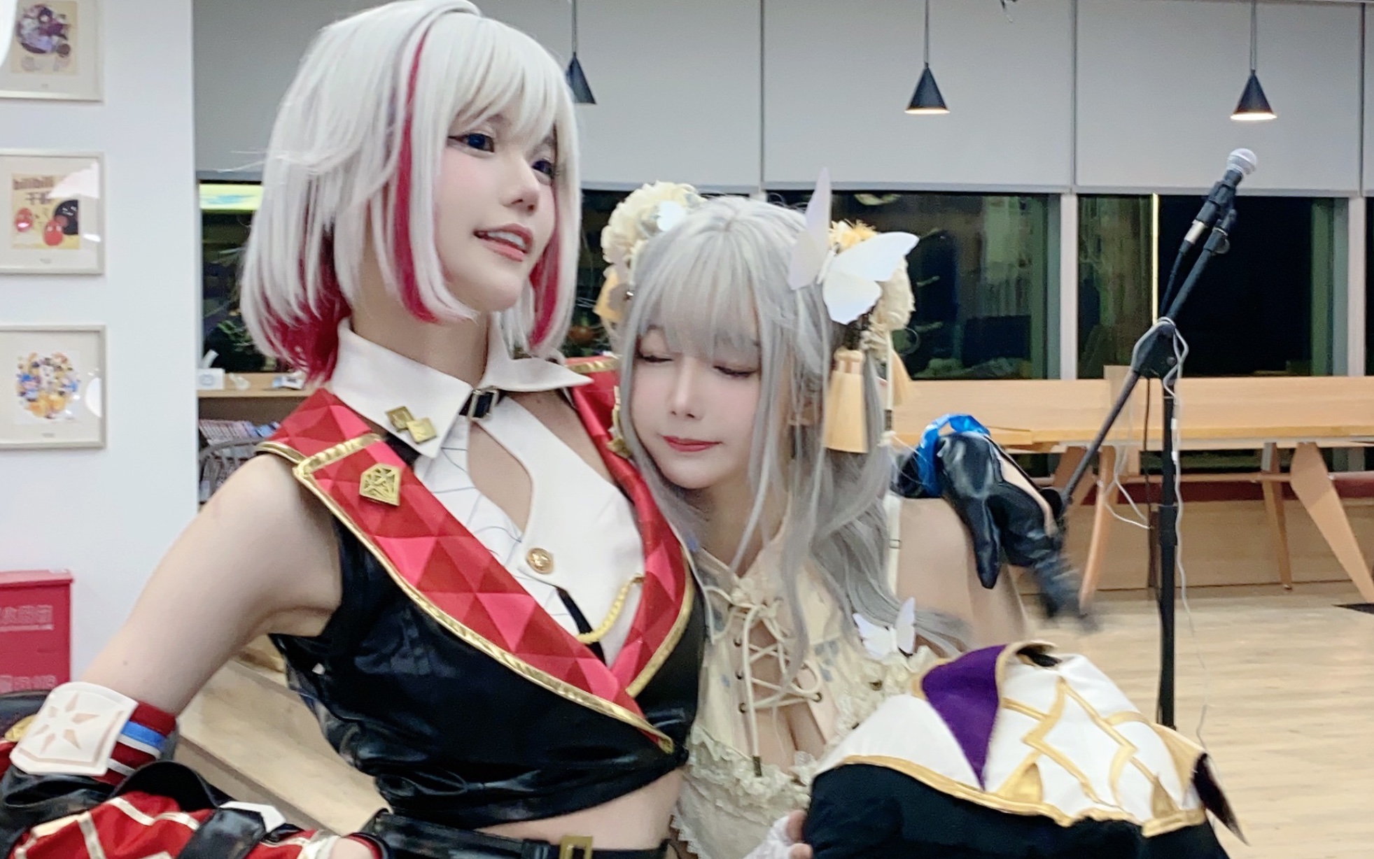 i人地狱大爆发 万圣节和几十个up主一起过!& 在韩万圣节