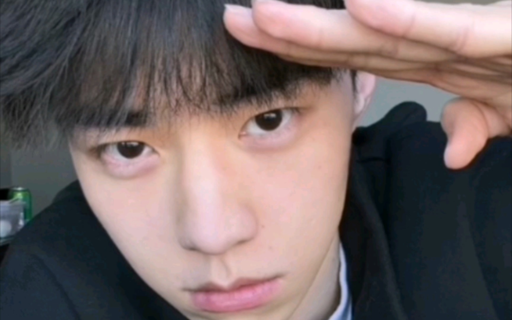 憨傻帅哥刘嘉乐之卧蚕是假的就你会观察男孩子在身高问题上都好可爱