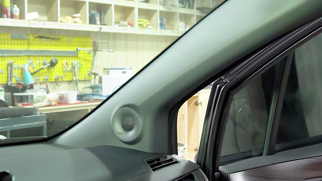 丰田塞纳汽车音响改装,哈曼jbl无损音响改装改如何搭配,音质好改动小