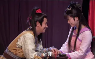 Descargar video: 王宝钏：心上人洞房花烛夜，魏豹只能一醉解千愁，太扎心了