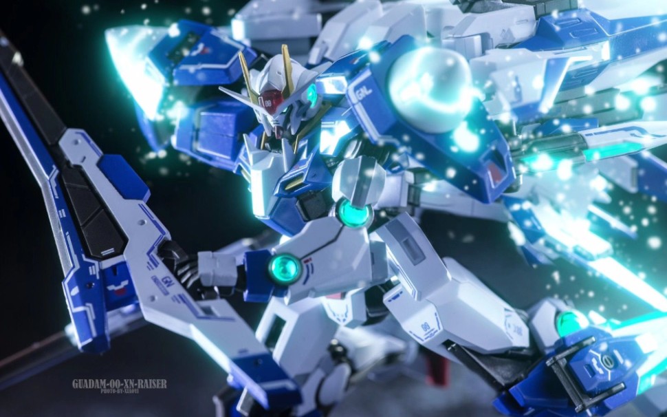 高达福袋开箱信了模叽酋长的邪而苦练单口相声的开箱小伙