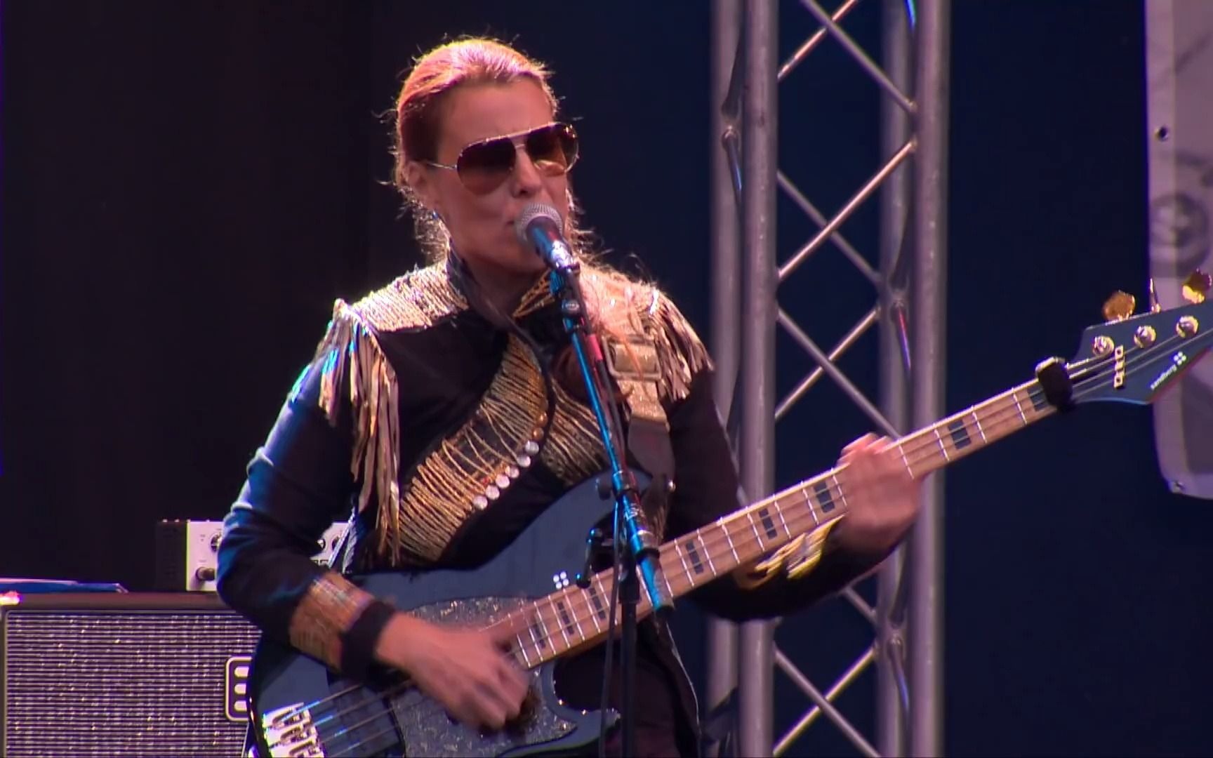 被慧眼识珠的音乐-贝斯女神伊达·尼尔森 ida nielsen - live stream