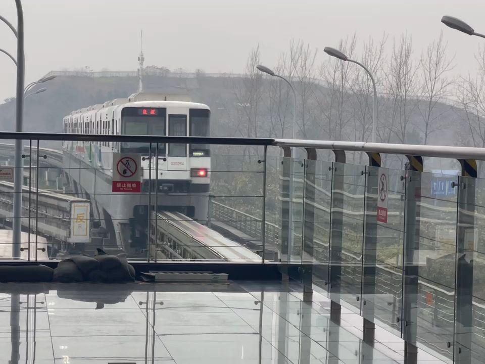 02026白居寺出站1704-240115