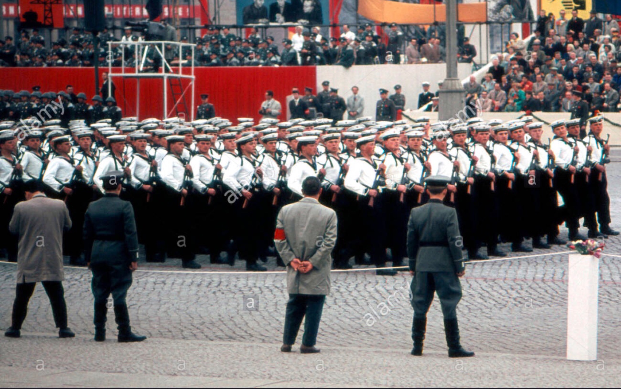 1978年东德国庆阅兵「路人视角」
