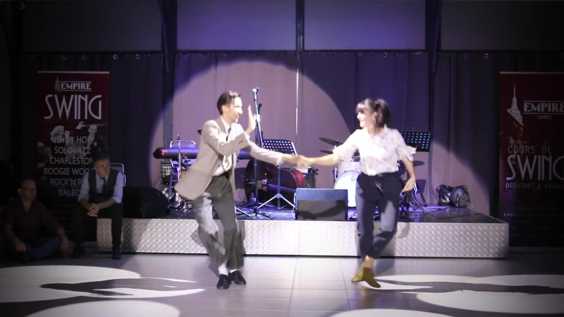 [图]有喜欢跳Boogie Woogie的么，这小哥也跳Swing：Florent et Roxane - Boogie woogie improvisation -