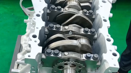 丰田霸道4000 1gr发动机中缸组装