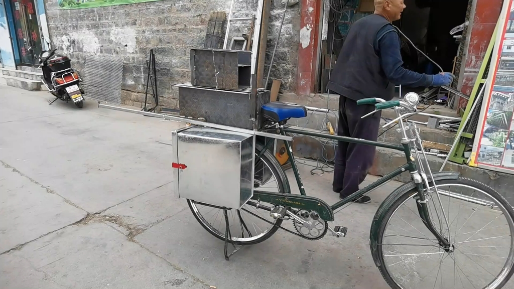 拉萨二八大杠烧烤车