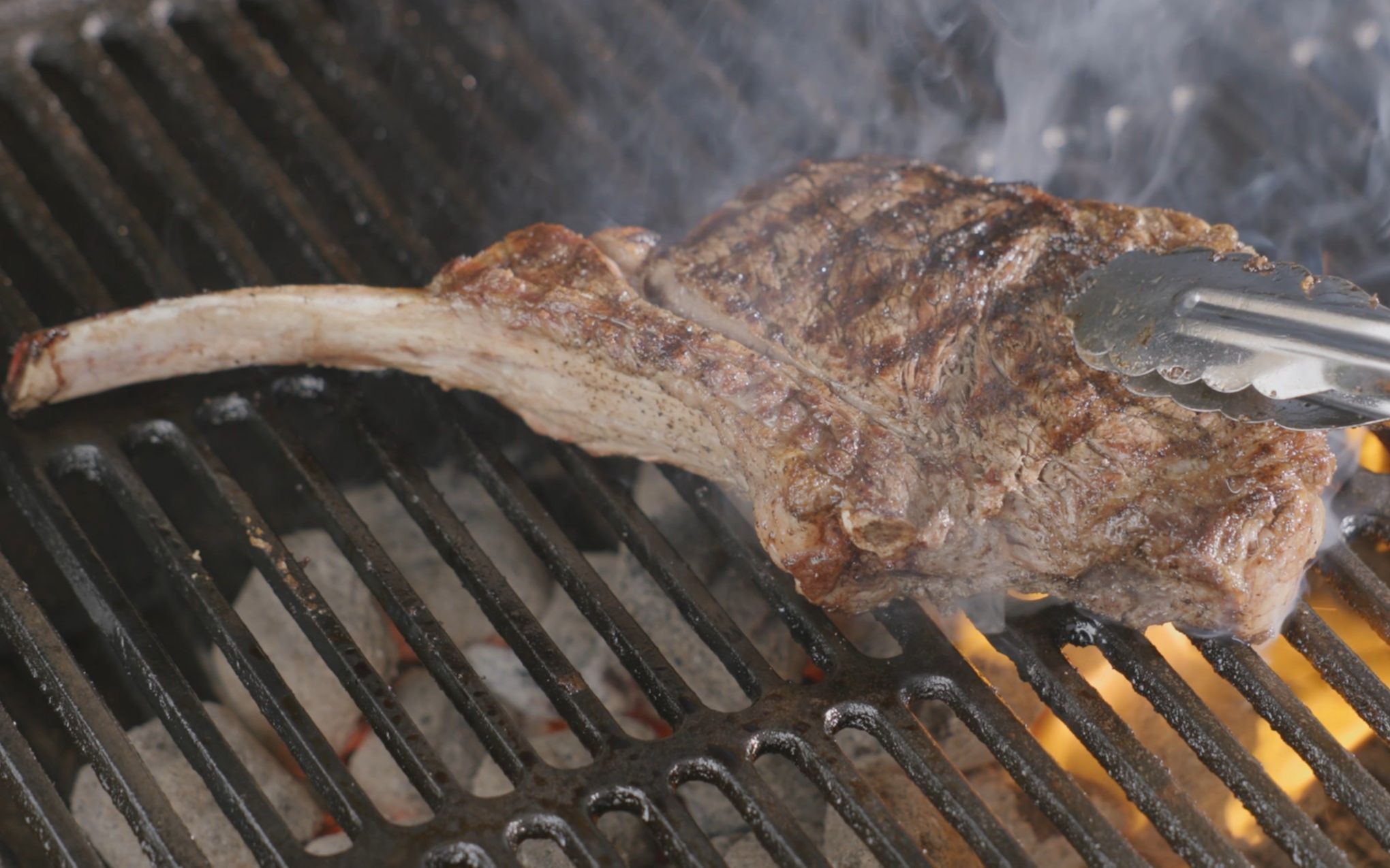 极简碳烤战斧牛排