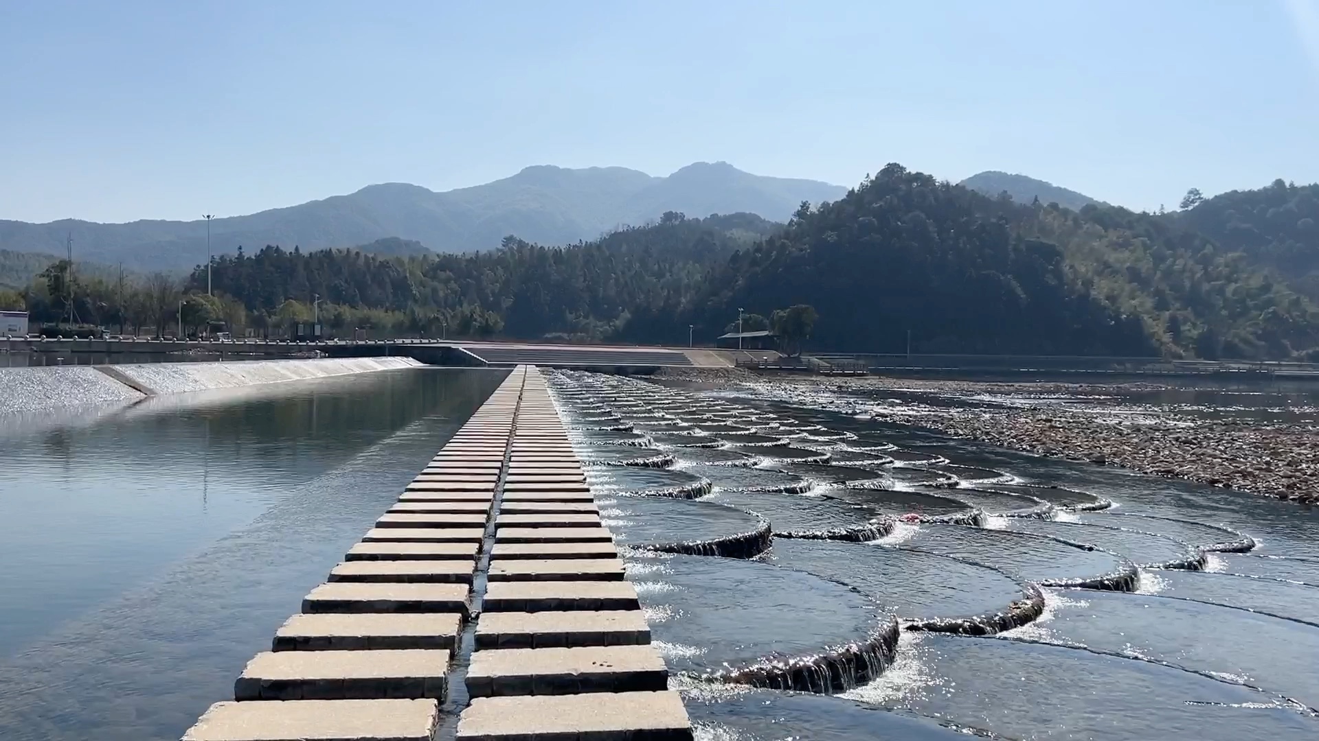 龙鳞坝景区在哪里图片