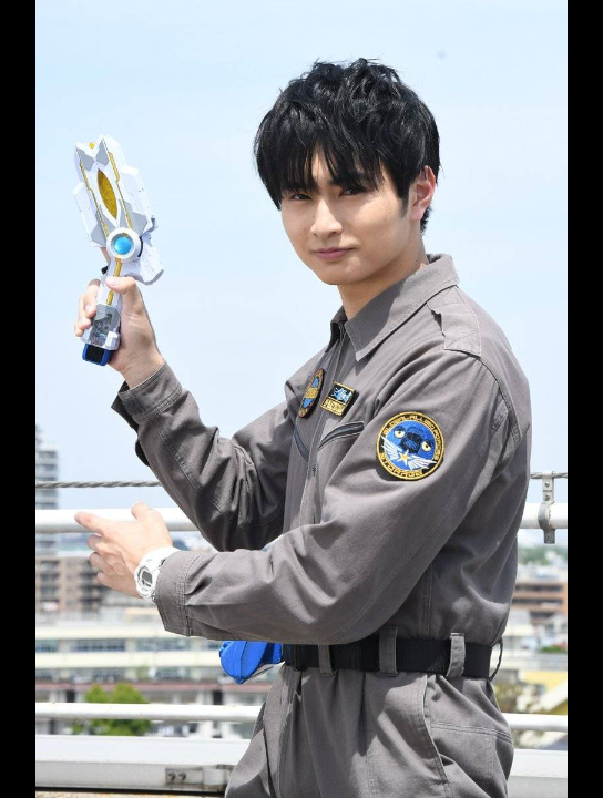 夏川遥辉(演:平野宏周)将客串《特利迦奥特曼》 _哔哩哔哩_bilibili