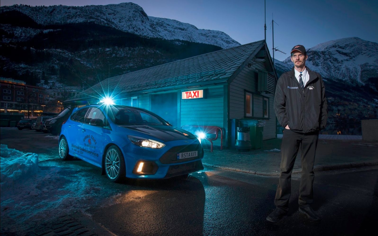 现实版的士速递挪威的士司机和他的全球唯一福克斯rs出租车