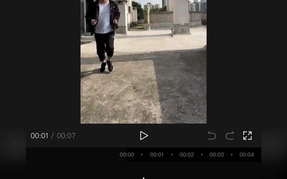 剪映好玩的把人物弹飞特效视频制作教程哔哩哔哩bilibili