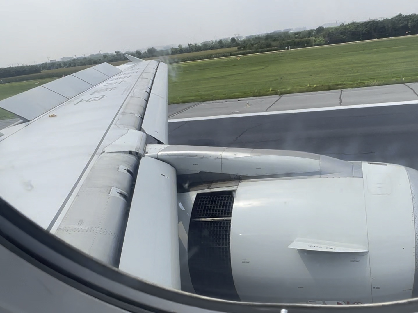 南航a320-232(b-6896)沈阳桃仙机场着陆(原声)