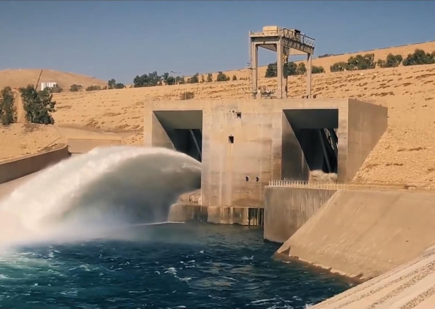 世界上最危险的大坝竟然在伊拉克,3小时内30米巨浪袭城,比核弹威力还