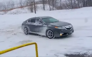 Descargar video: 讴歌Acura TL 3.5 V6 排气声浪