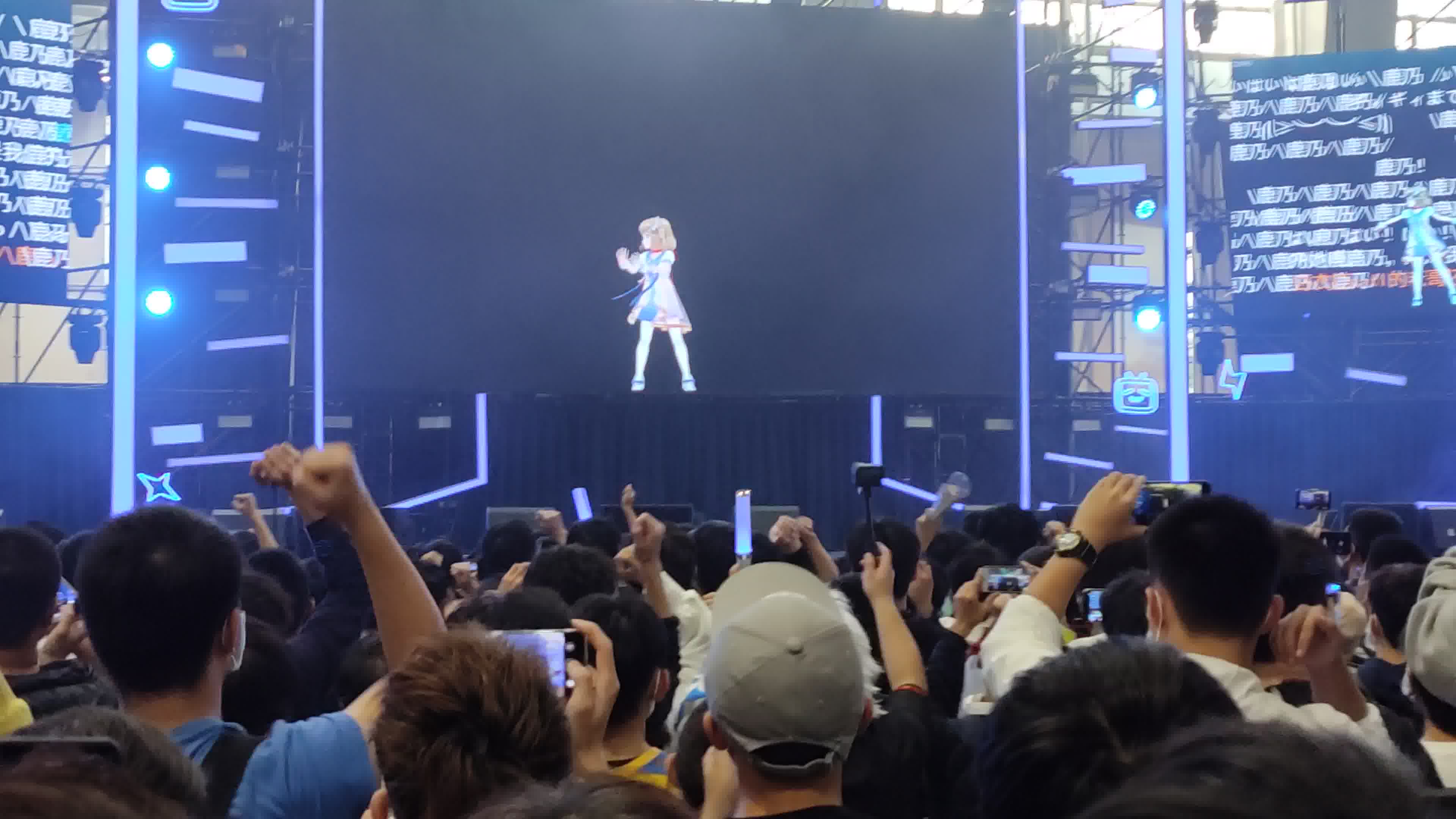【鹿乃】bw2020广州鹿乃主舞台表演,是光啊