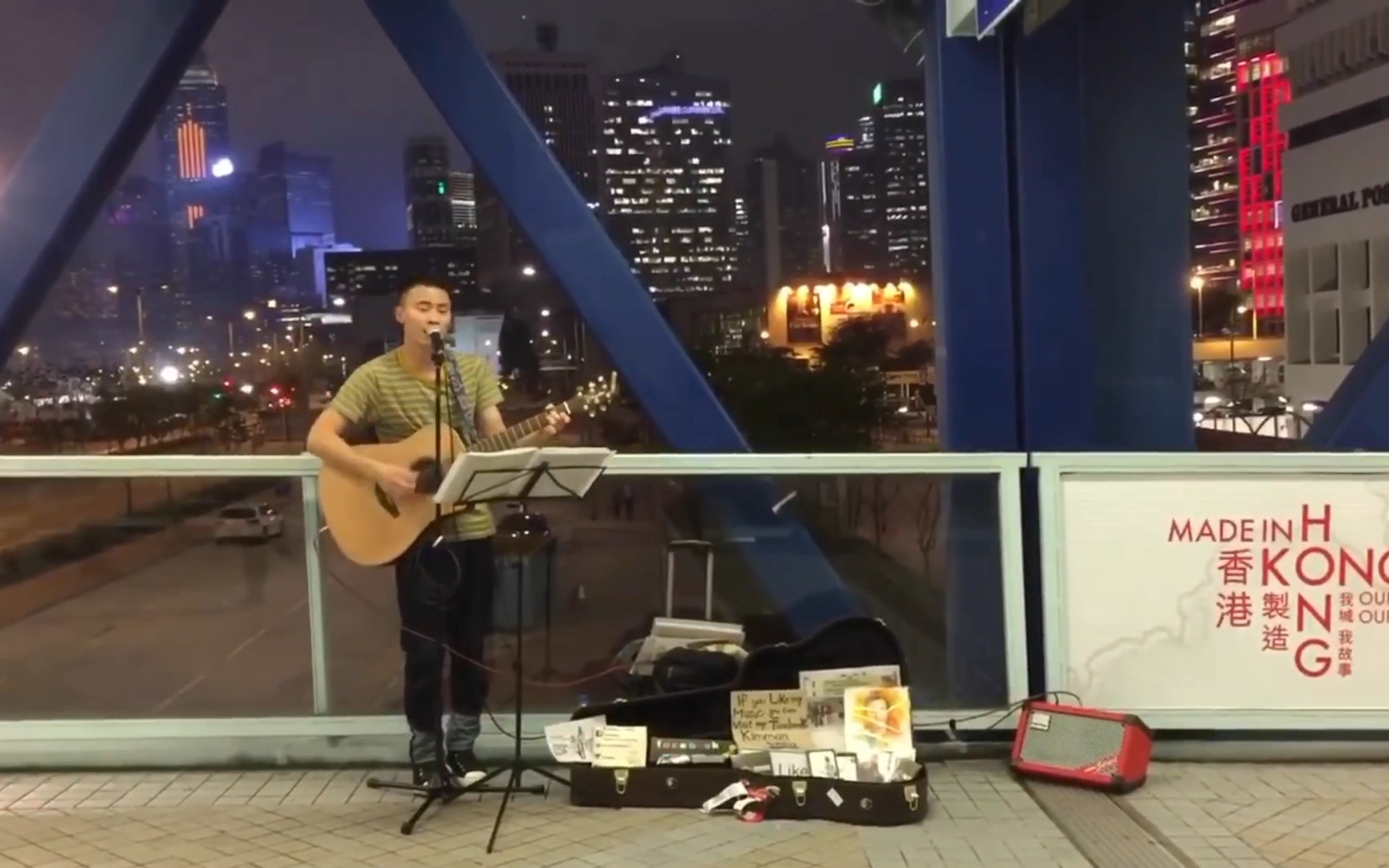 [图]【Busking in HongKong】黄剑文-《烂泥》（许志安）