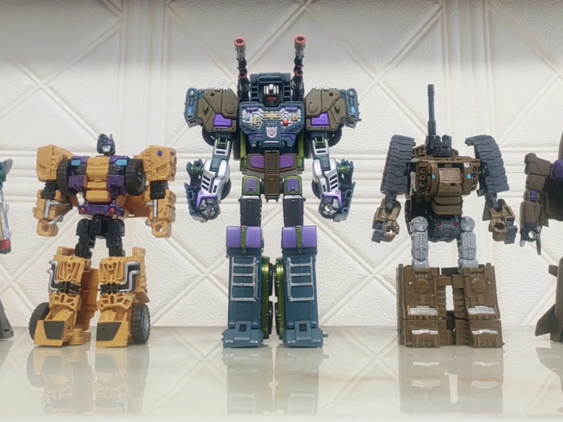 战车队组合成为混天豹